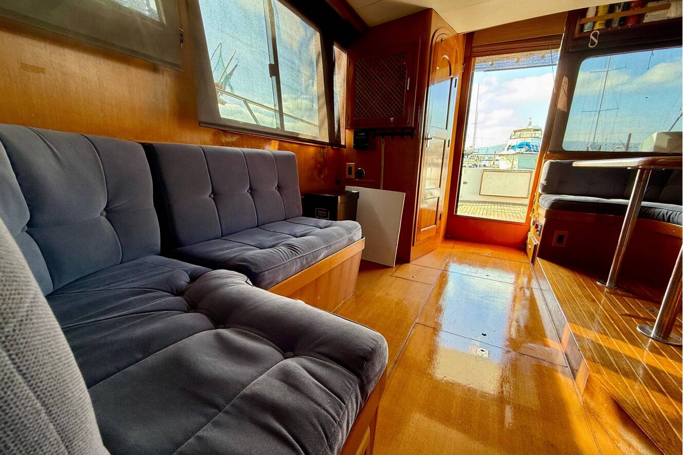 A photo of this 1990 Mikelson 42