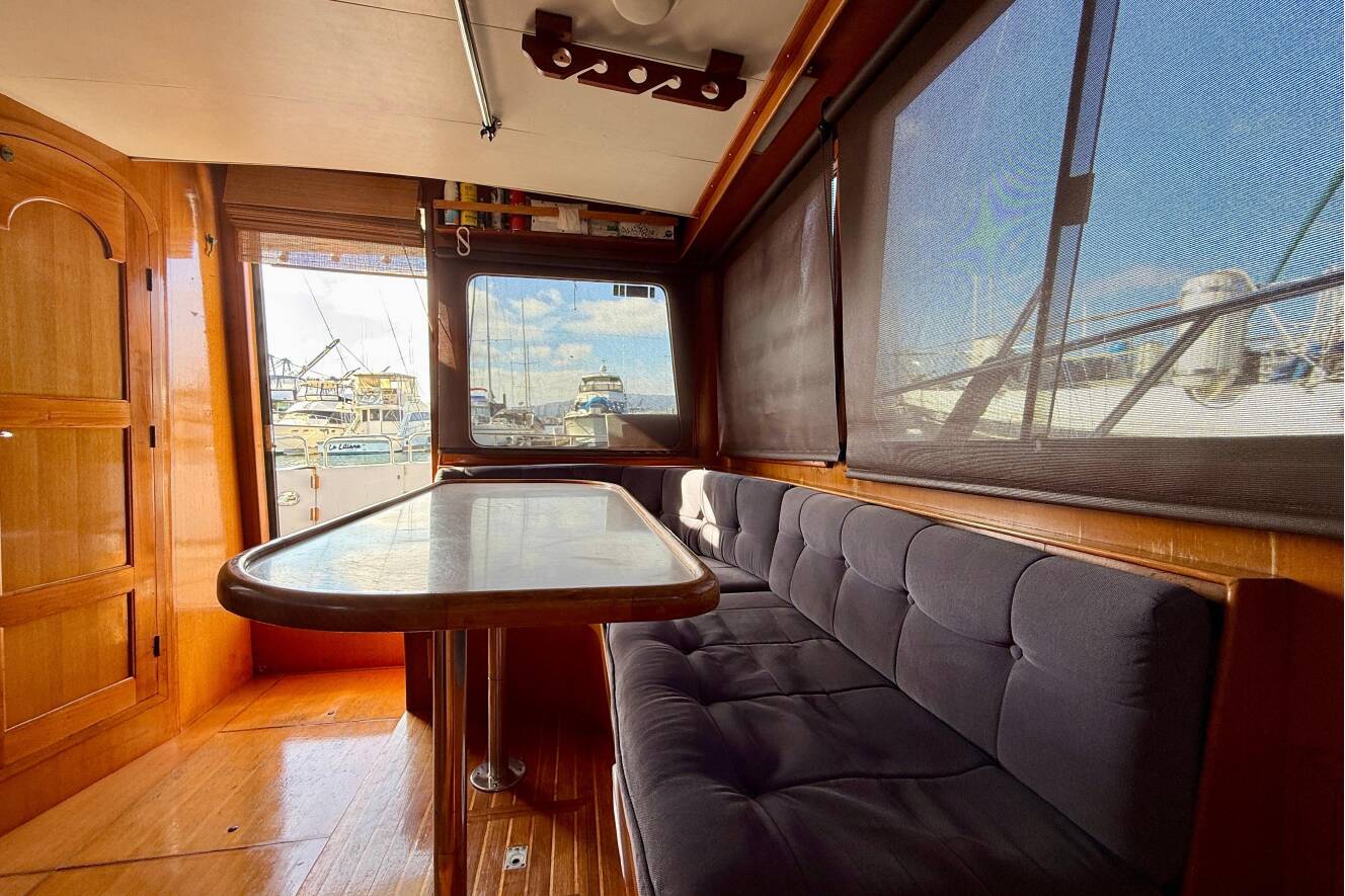 A photo of this 1990 Mikelson 42