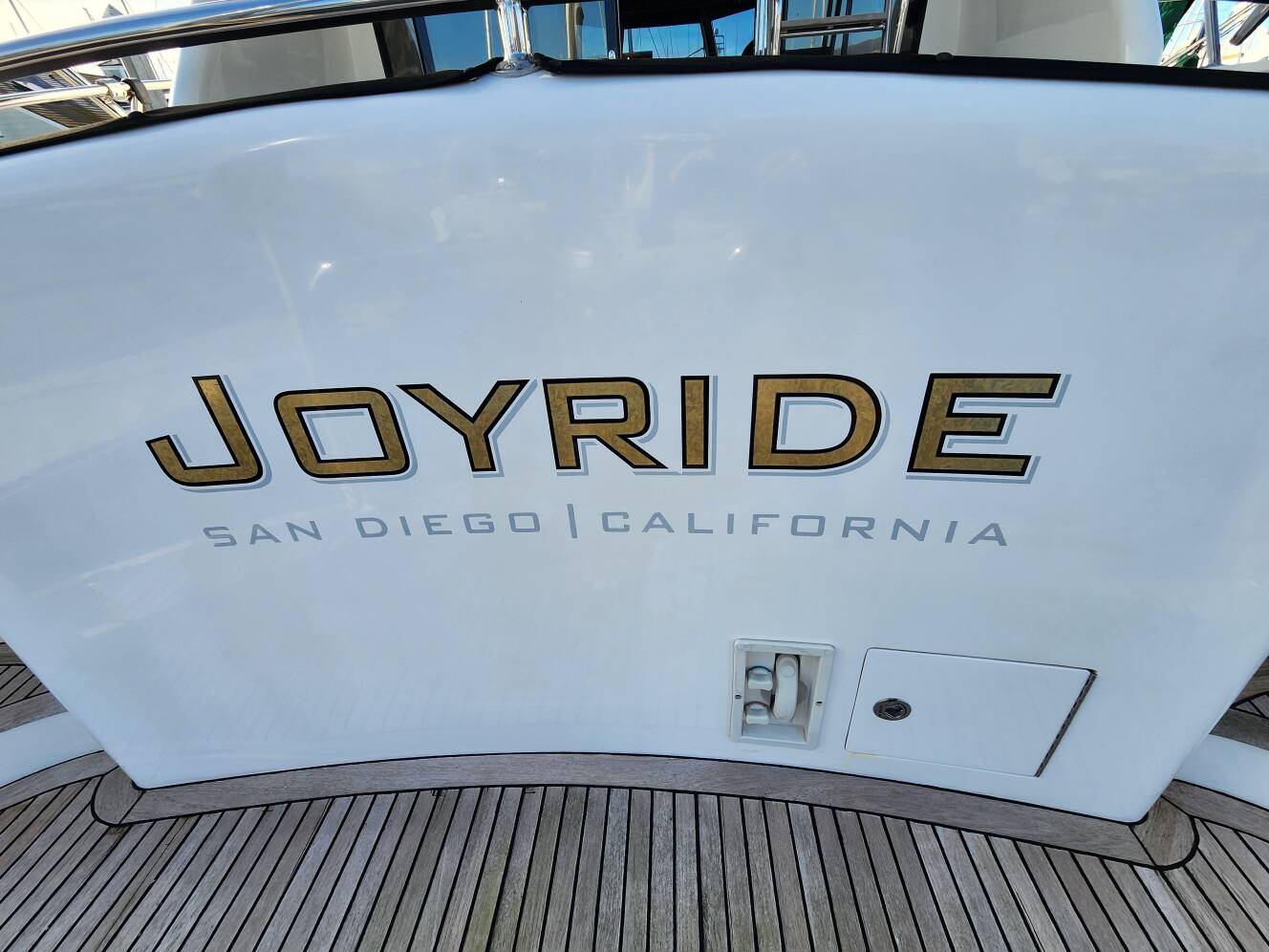A photo of this 2007 Ocean Alexander Veloce