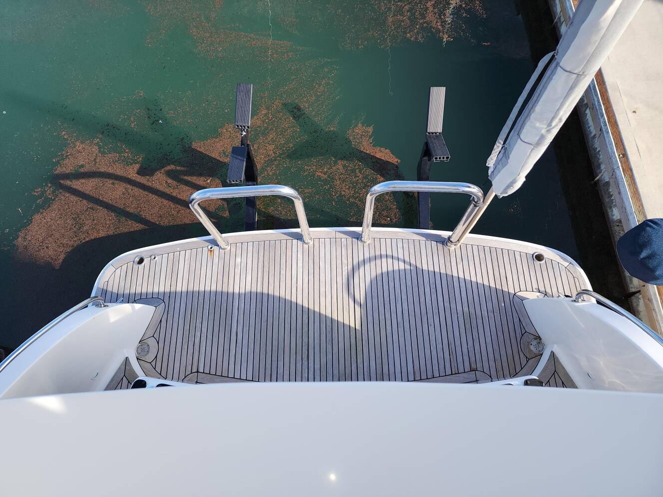 A photo of this 2007 Ocean Alexander Veloce