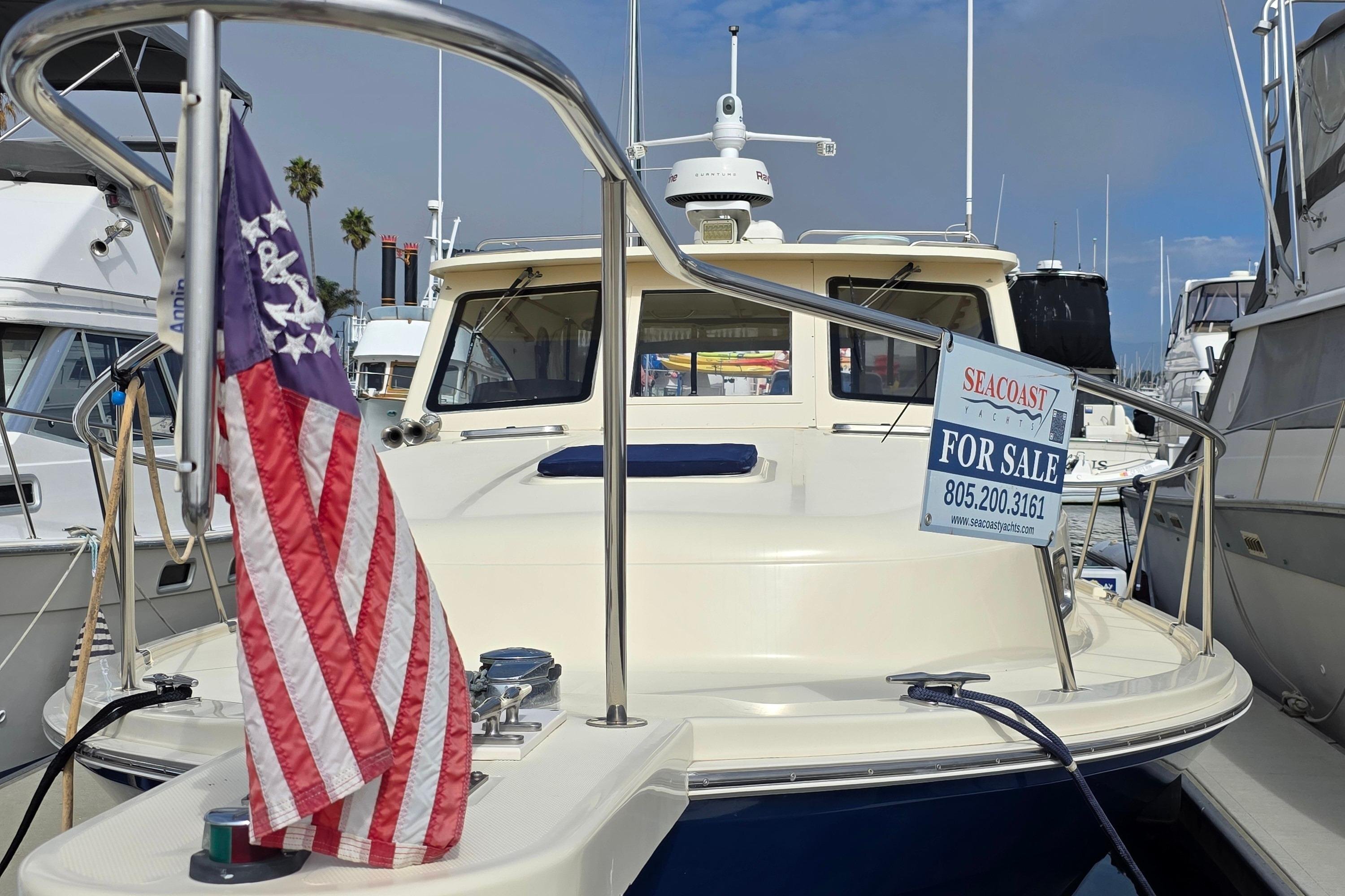 2005 Mainship Pilot 34 Sedan in oxnard CA