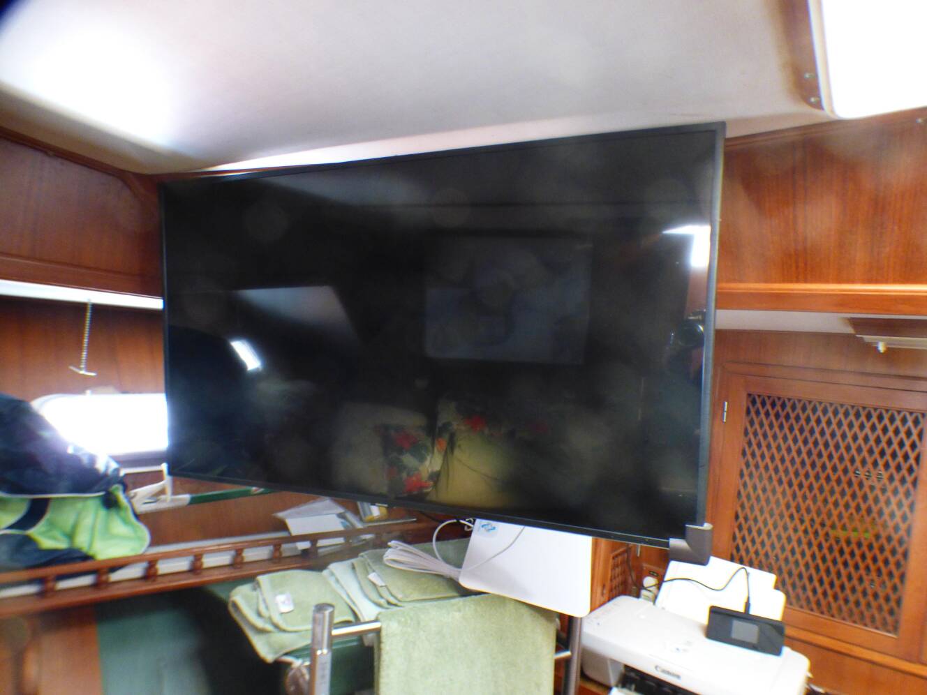 A photo of this 1984 Spindrift 39 ft. Aft Cabin Twin Diesel
