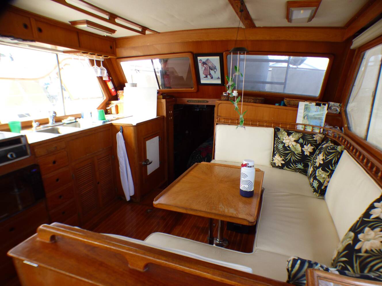 A photo of this 1984 Spindrift 39 ft. Aft Cabin Twin Diesel