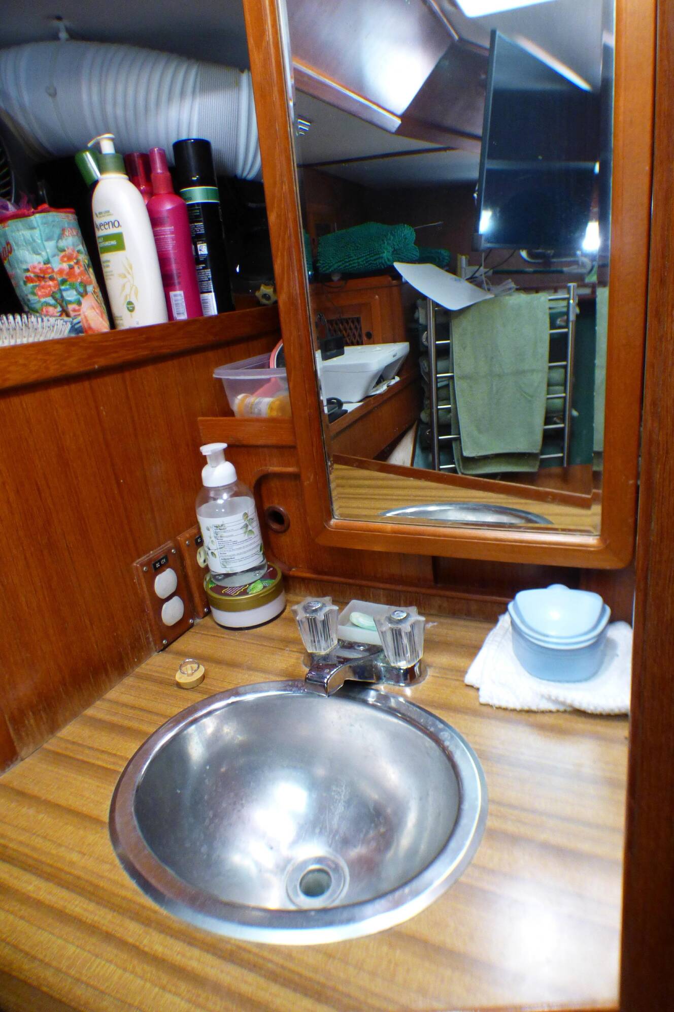 A photo of this 1984 Spindrift 39 ft. Aft Cabin Twin Diesel