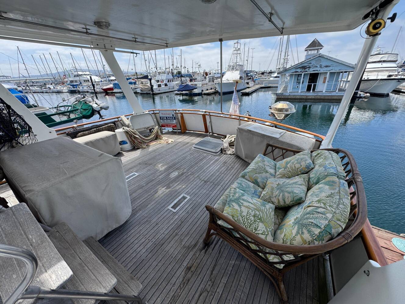 A photo of this 1984 Spindrift 39 ft. Aft Cabin Twin Diesel