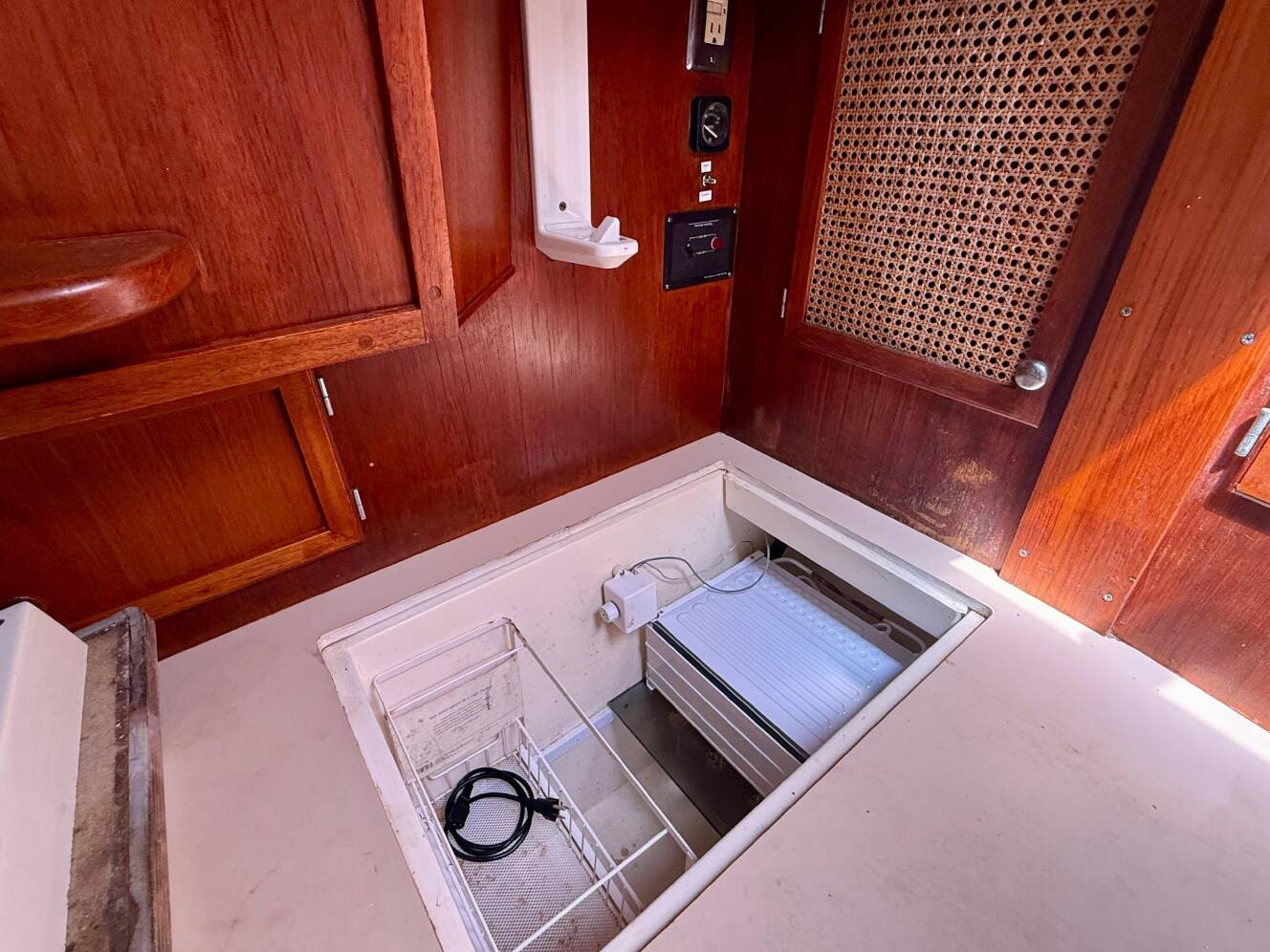 A photo of this 1985 Nauticat 43