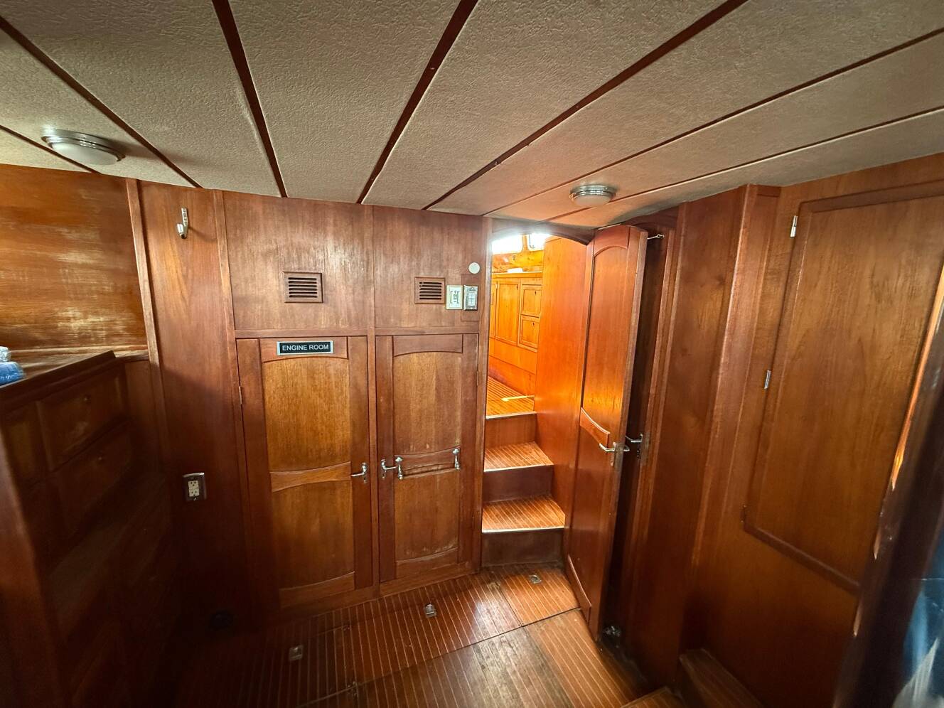 A photo of this 1985 Nauticat 43