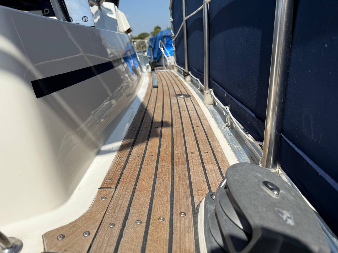 A photo of this 1985 Nauticat 43