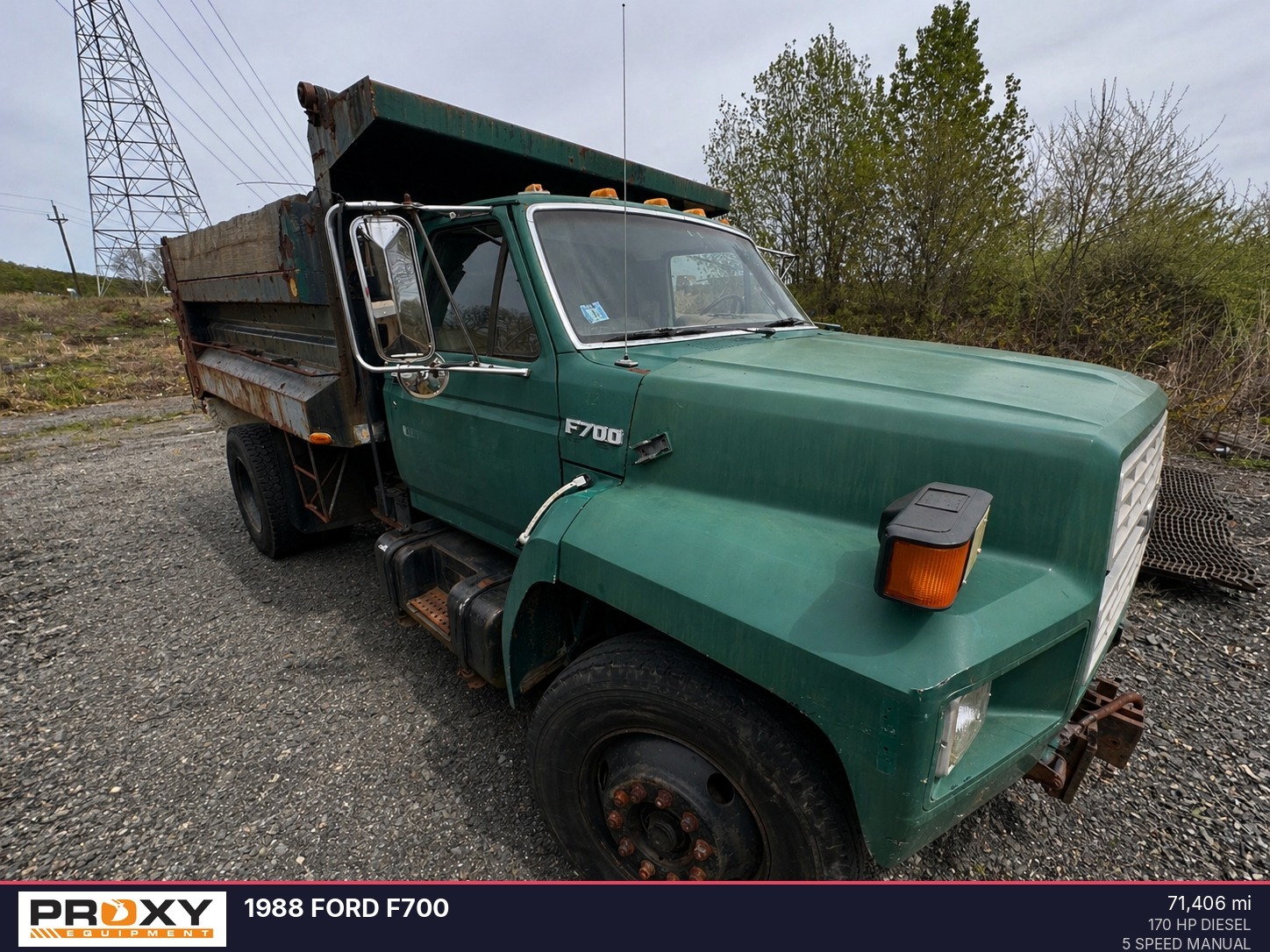 1988 FORD F700 in Newark, NJ