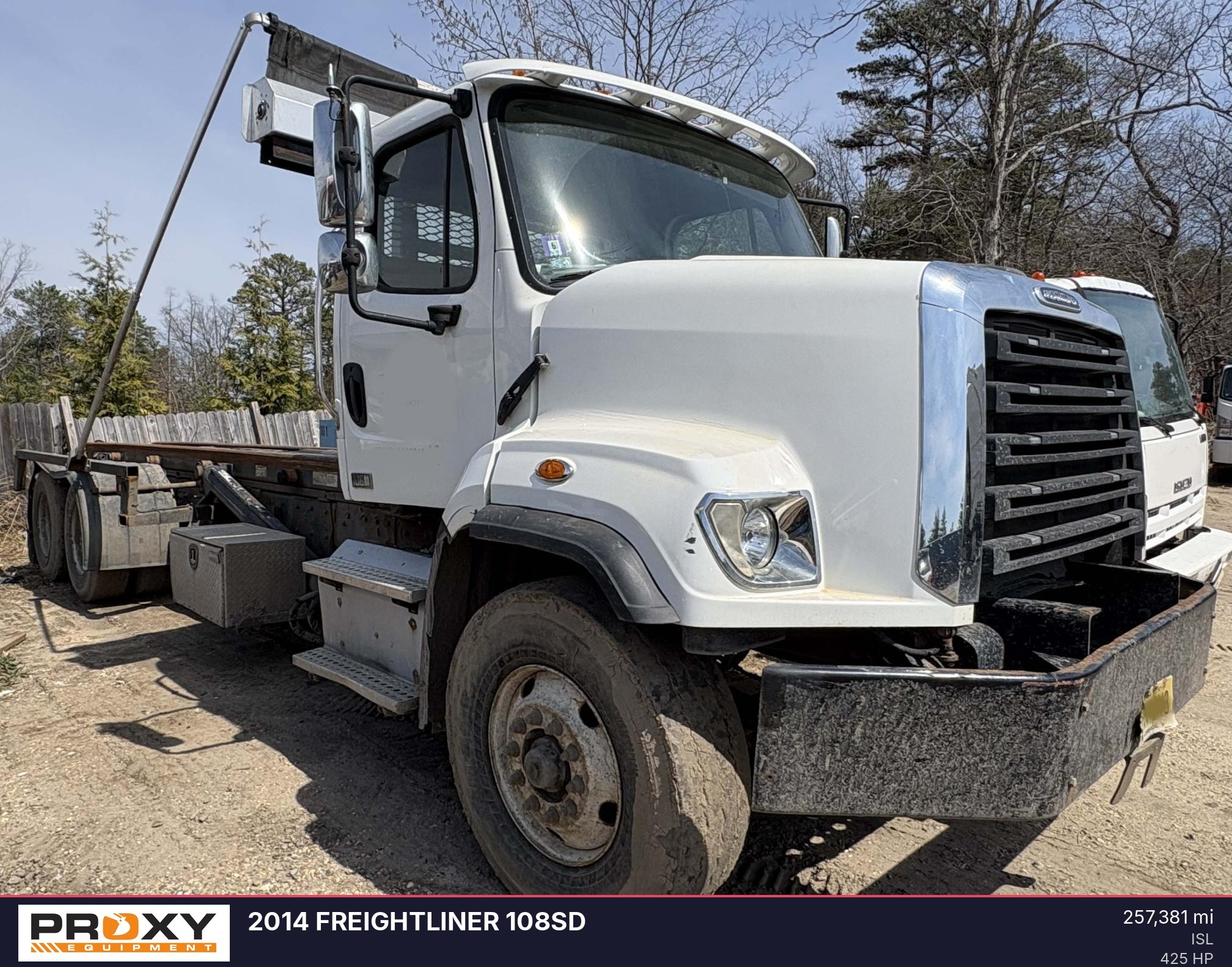 2014 FREIGHTLINER 108 SD in Trenton, NJ