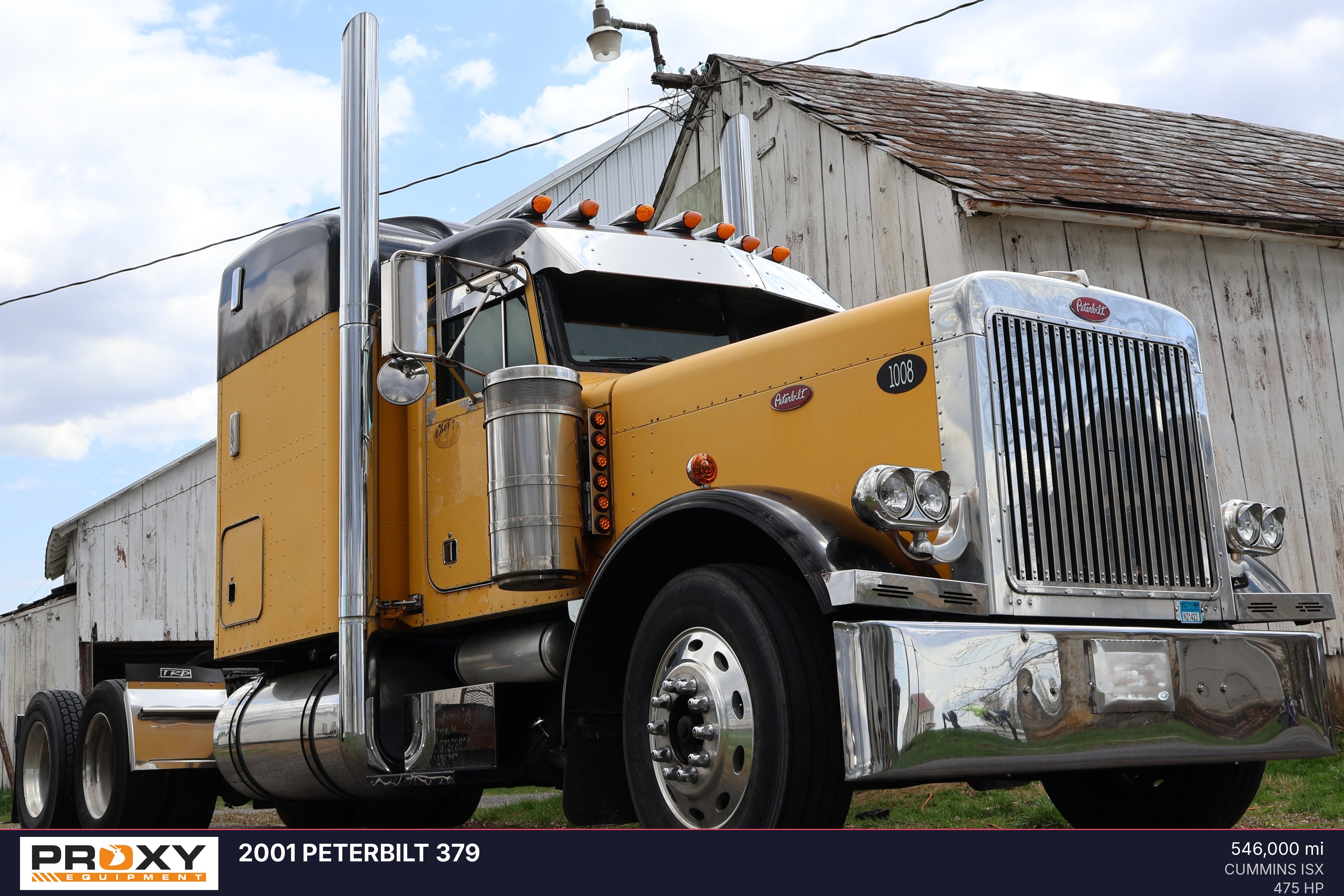 2001 PETERBILT 379 in Reading, PA