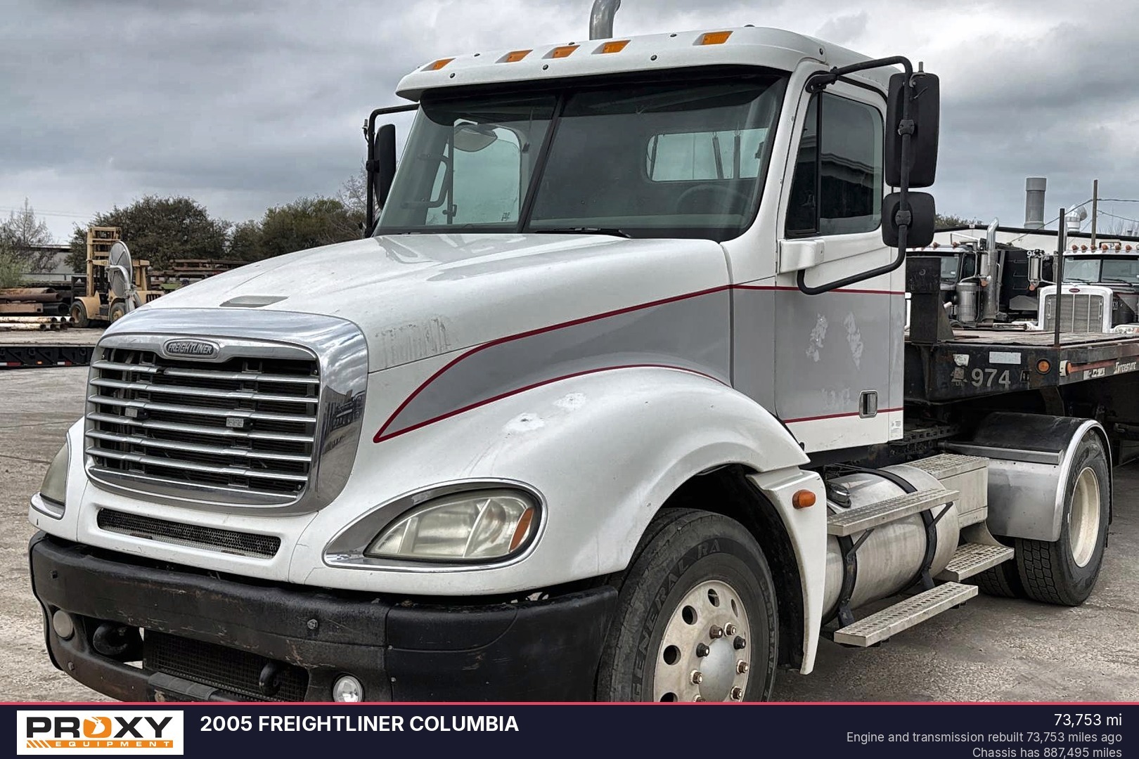 2005 FREIGHTLINER COLUMBIA in Fort Worth, TX