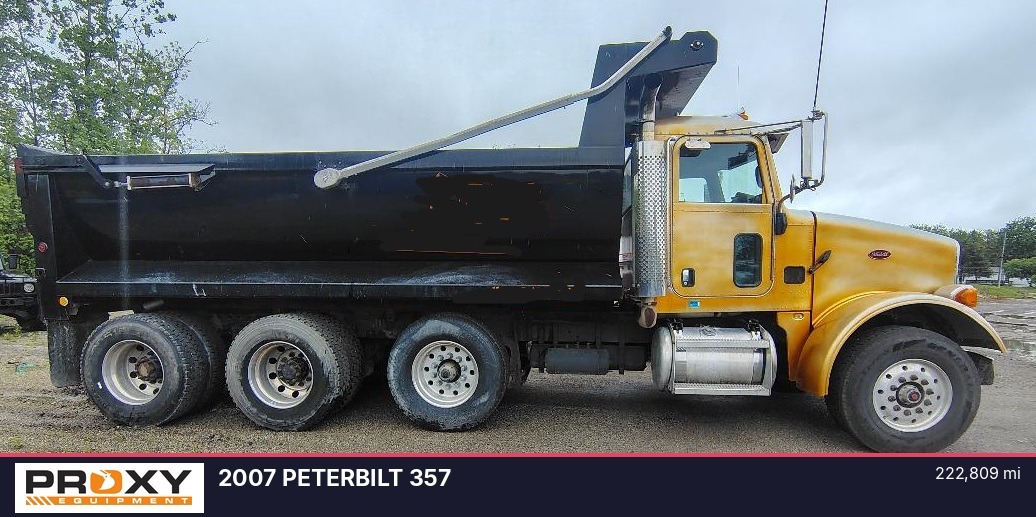 2007 PETERBILT 357 in Detroit, MI