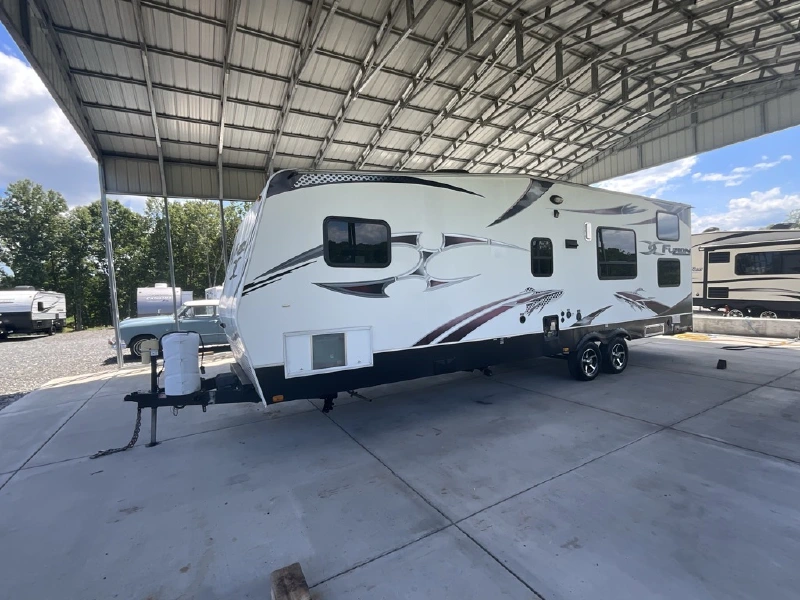 2011 KEYSTONE FUZION 295
