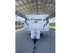 2011 KEYSTONE FUZION 295