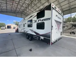 2011 KEYSTONE FUZION 295