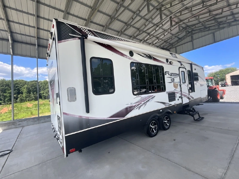 2011 KEYSTONE FUZION 295