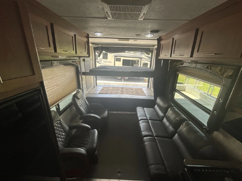 2011 KEYSTONE FUZION 295