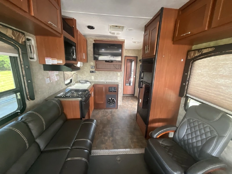 2011 KEYSTONE FUZION 295