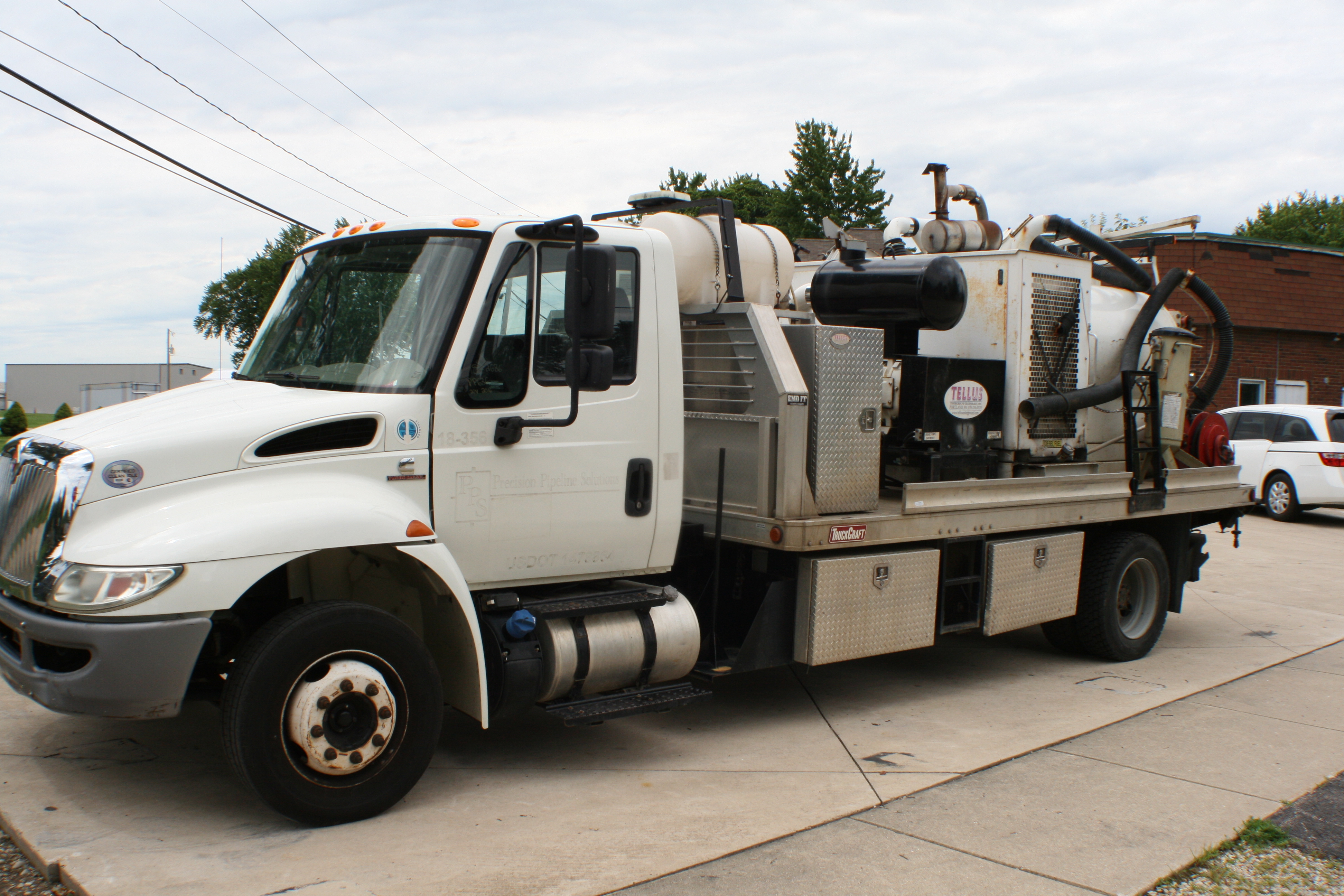 2016 INTERNATIONAL 4300 in Walworth, WI