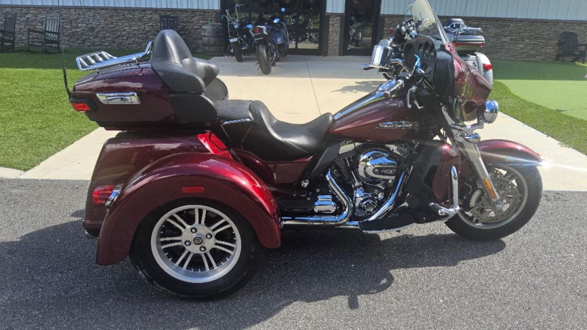 2015 Harley-Davidson Tri Glide® Ultra ULTRA CLASSIC in Wildwood, FL