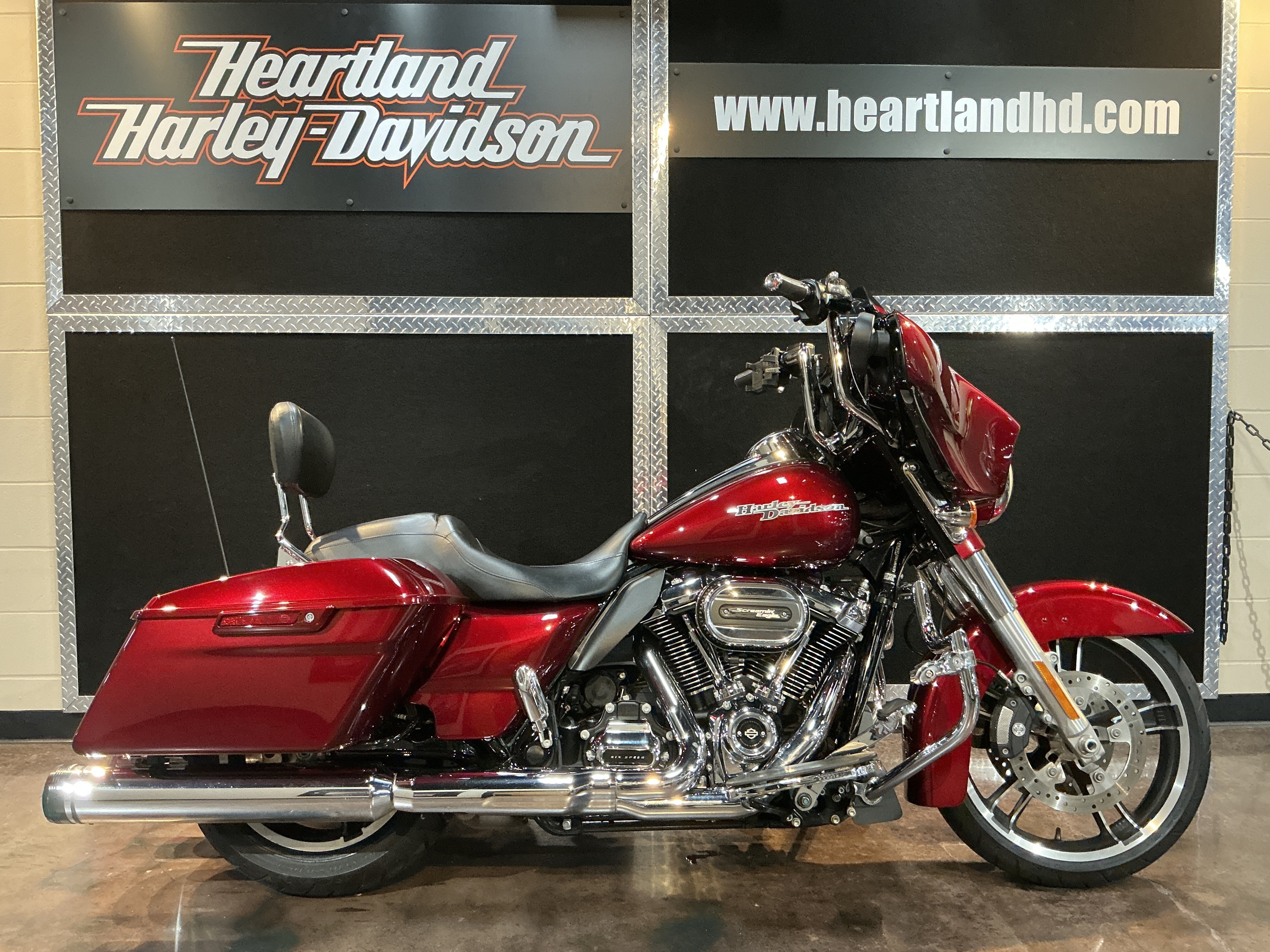 2017 Harley-Davidson Street Glide® Special SPECIAL in Burlington, IA