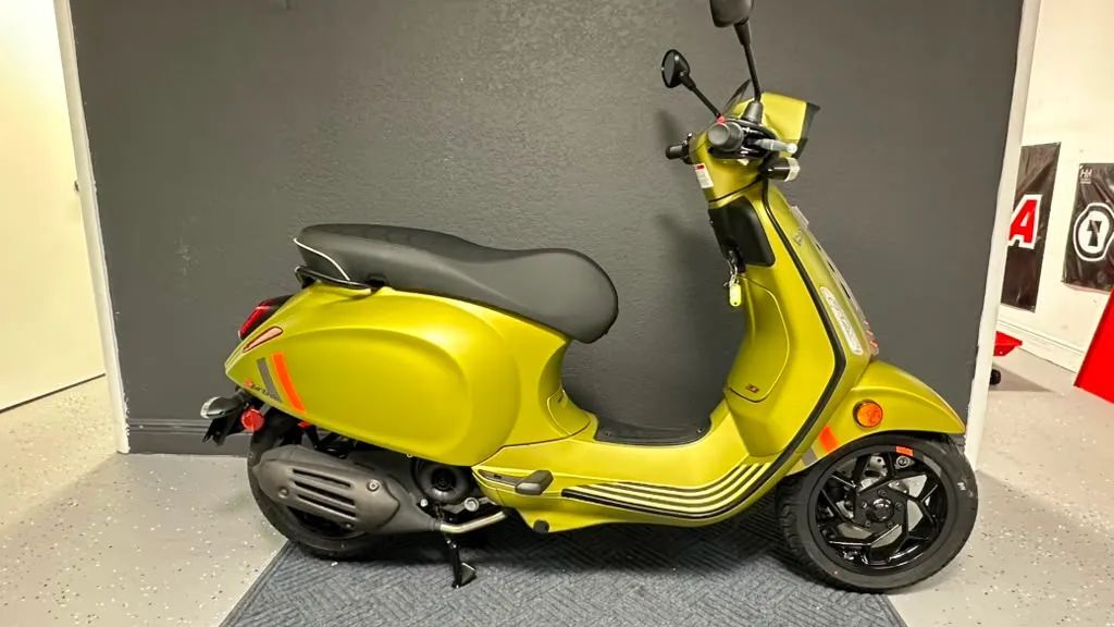 2024 Vespa SPRINT 50 S 50 S in Miami, FL