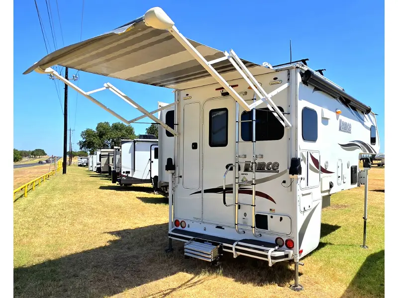 2016 Lance Lance 975