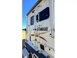 2016 Lance Lance 975