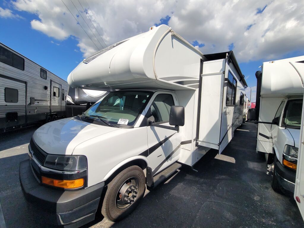 2025 Coachmen Leprechaun 230FSC 230FS CHEVY in winter garden FL