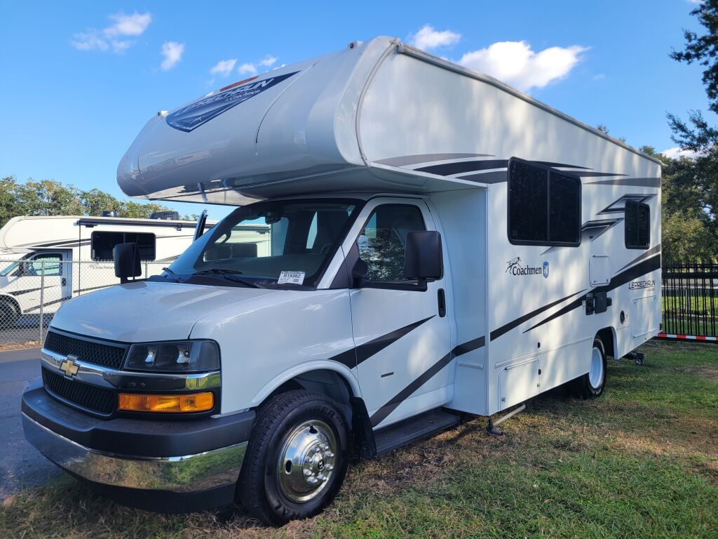 2025 Coachmen Leprechaun 220XGC in winter garden FL