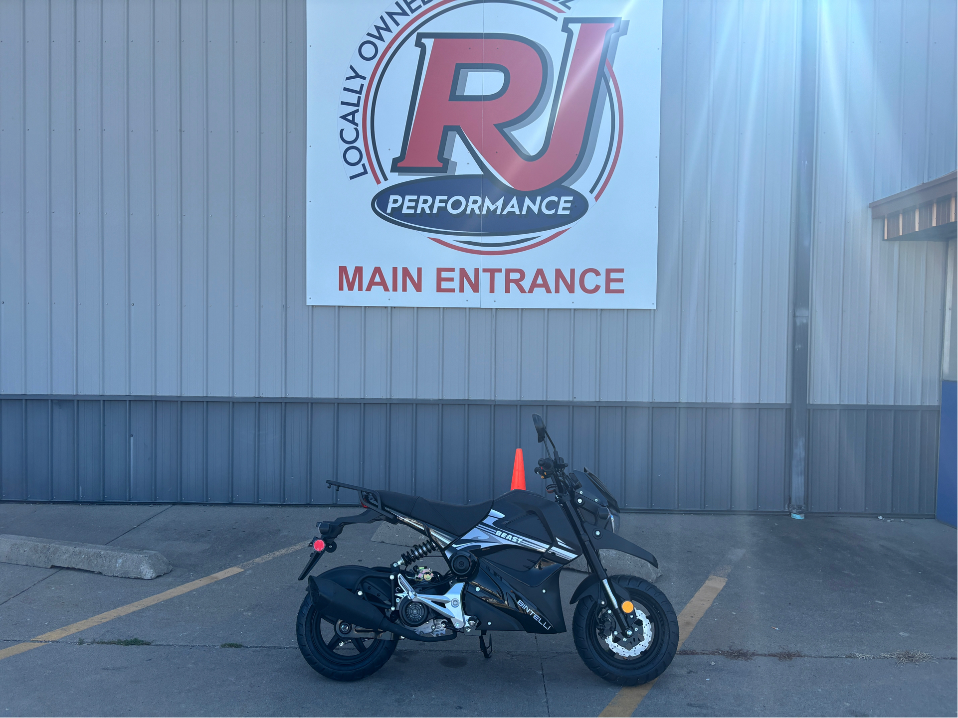 2025 Bintelli Beast 49 cc 49 in Ottumwa, IA