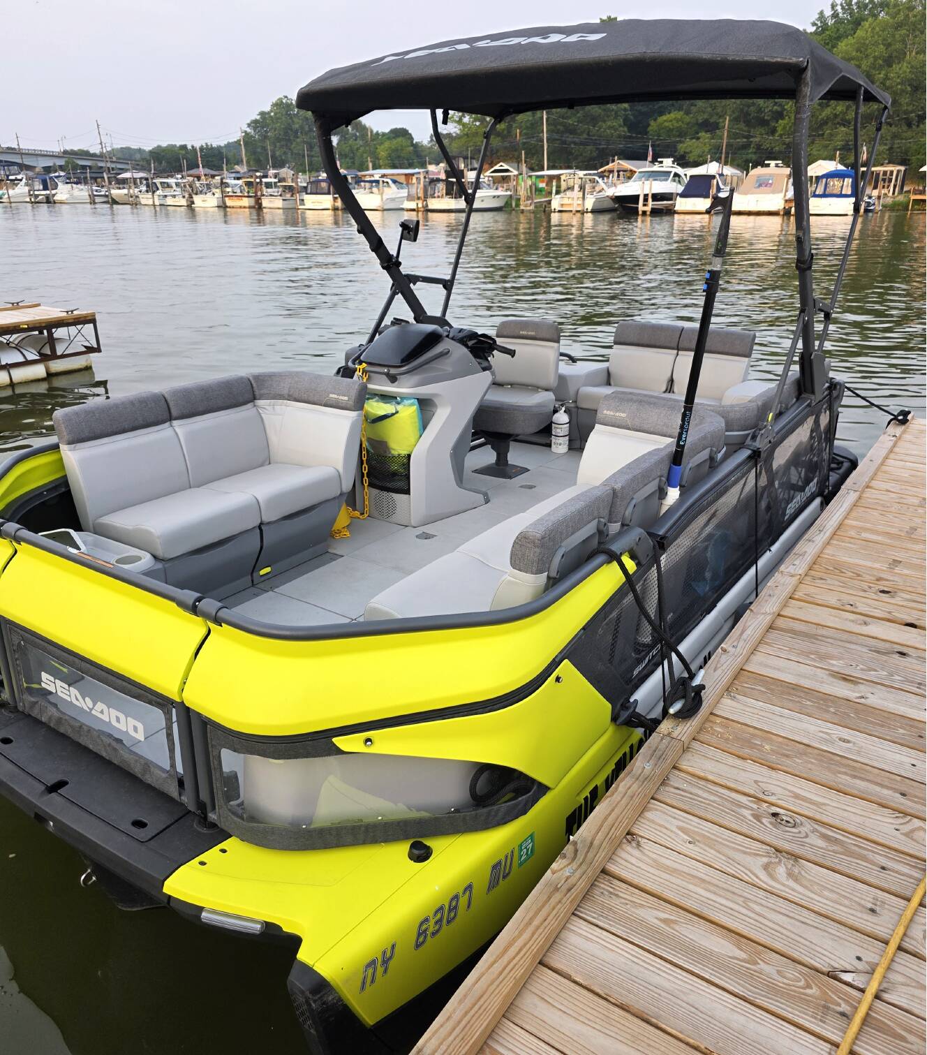 A photo of this 2024 Sea-Doo SWITCH CRUISE