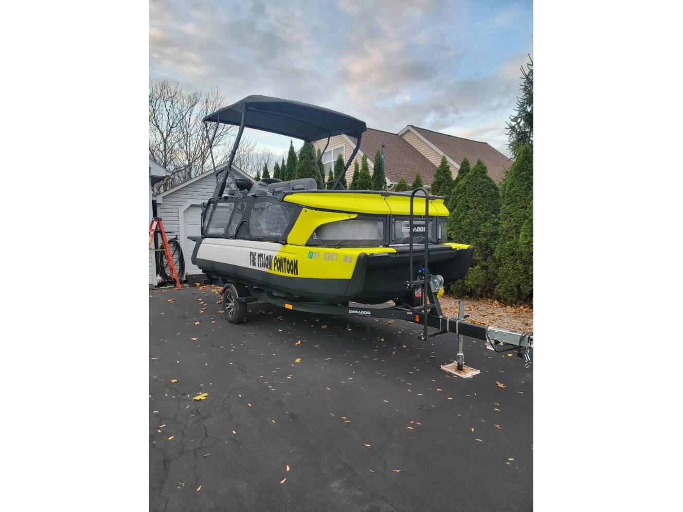 A photo of this 2024 Sea-Doo SWITCH CRUISE