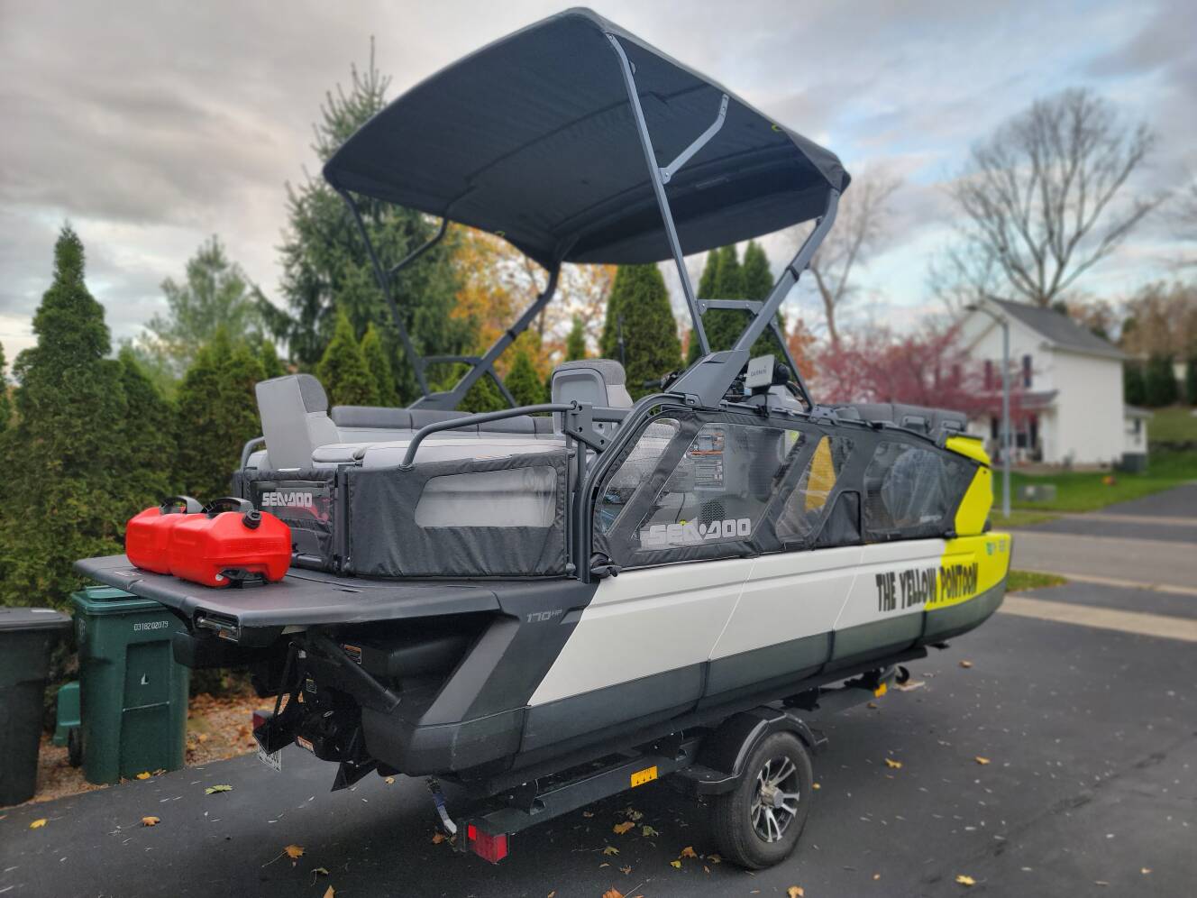 A photo of this 2024 Sea-Doo SWITCH CRUISE
