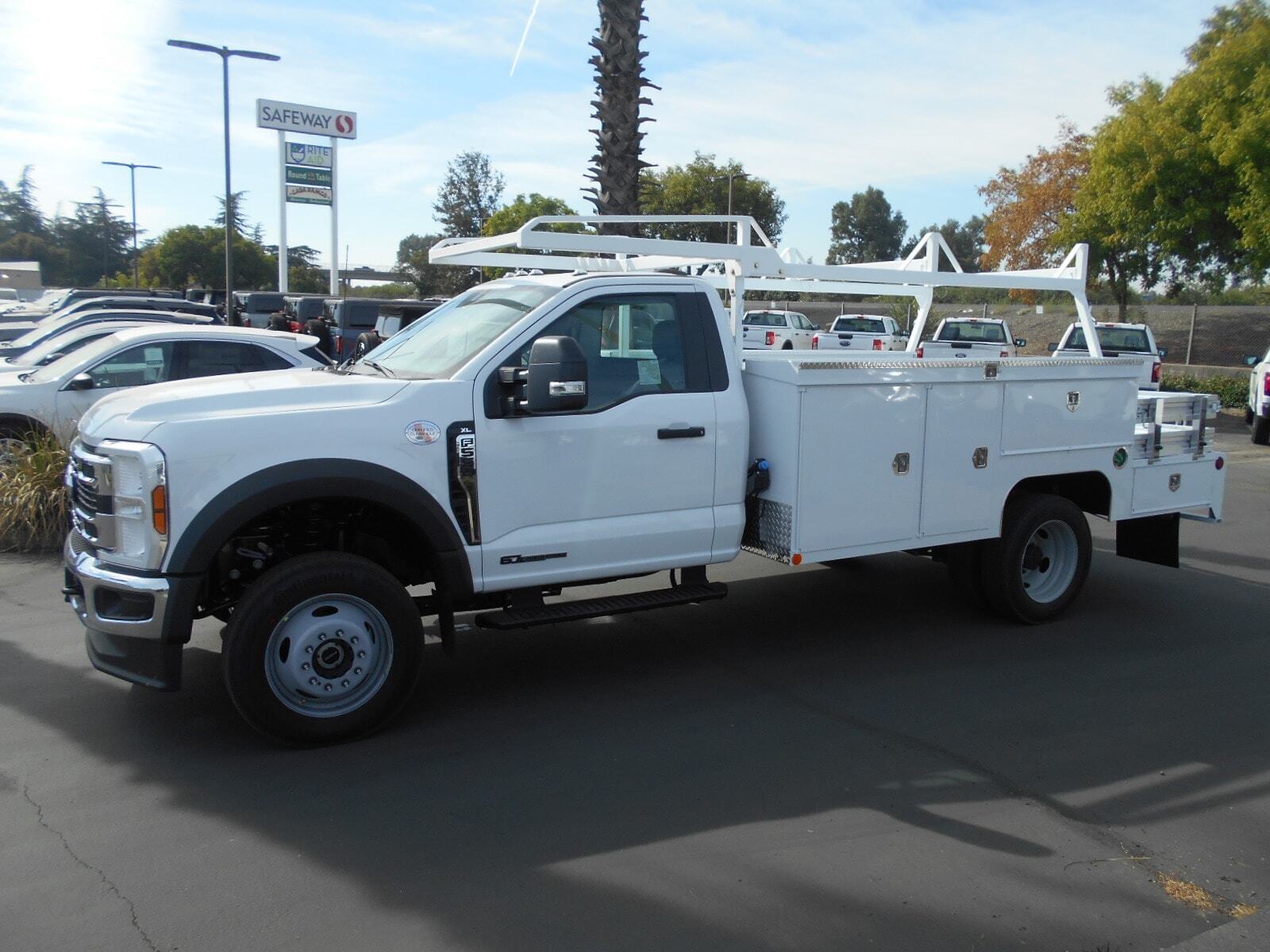 2024 FORD F550 in Corning, CA