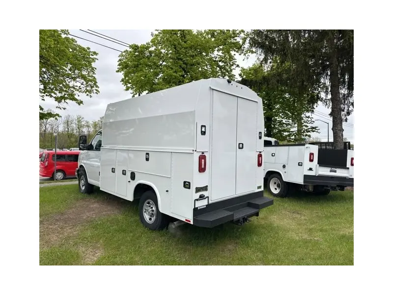 2026 CHEVROLET Express 3500