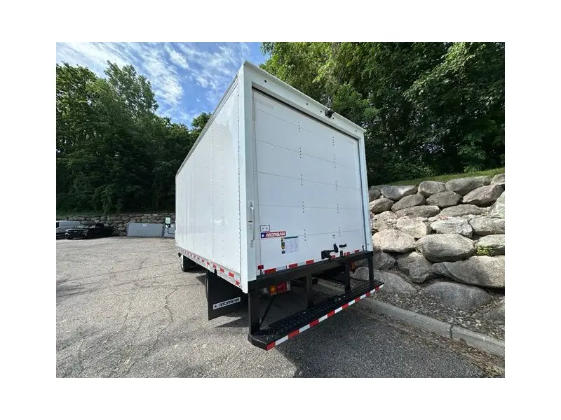 2026 ISUZU NPR HD