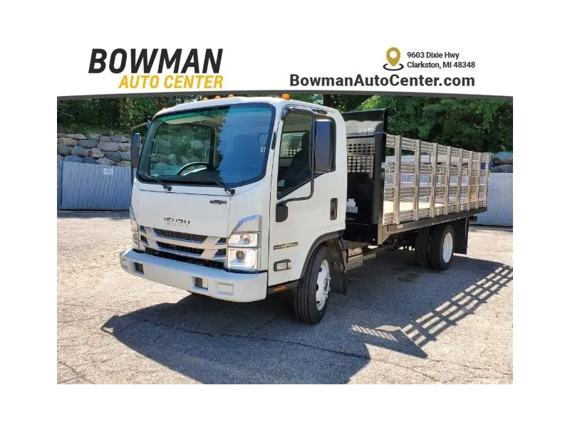 2024 ISUZU NPR HD
