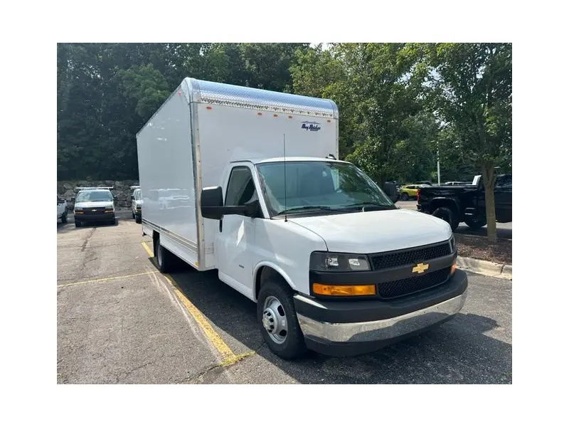 2025 CHEVROLET Express 3500