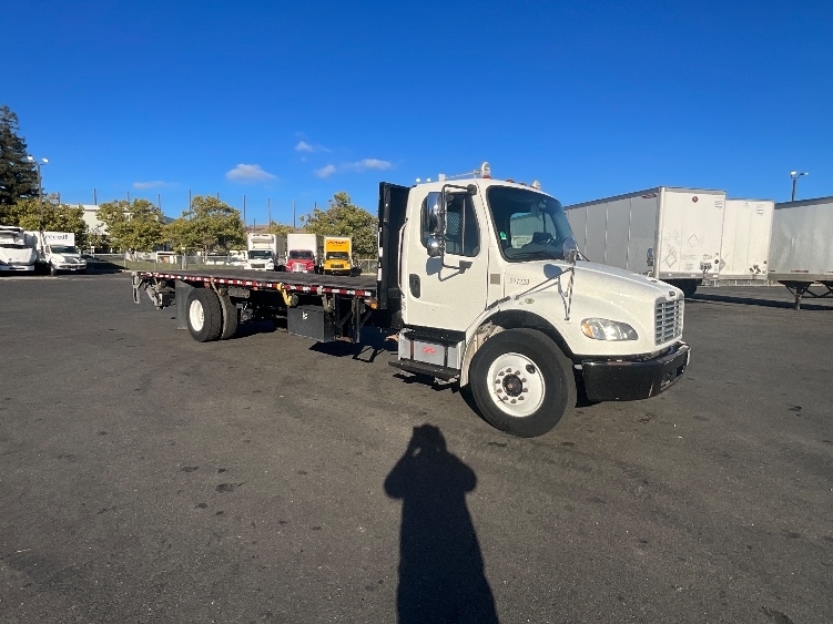 2019 FREIGHTLINER BUSINESS CLASS M2 106 in Sacramento, CA