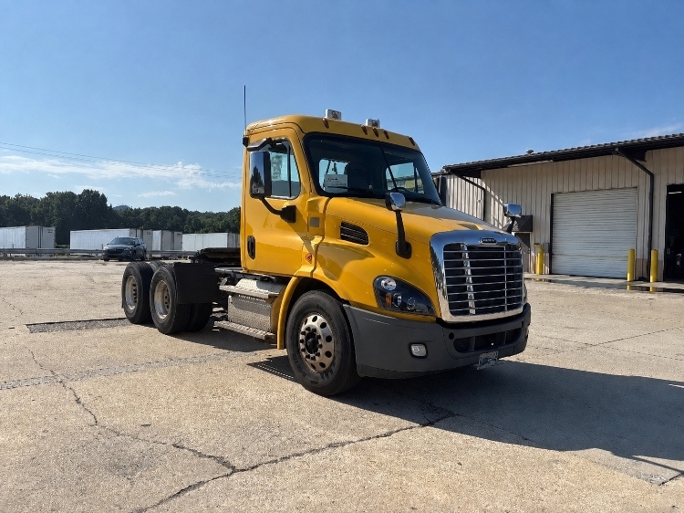 2020 Freightliner CASCADIA 113 in Birmingham, AL