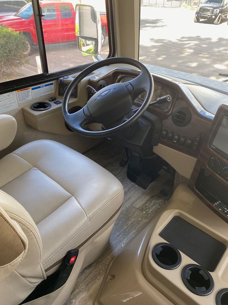 2020 Thor Motor Coach Hurricane 34R in lakewood CO