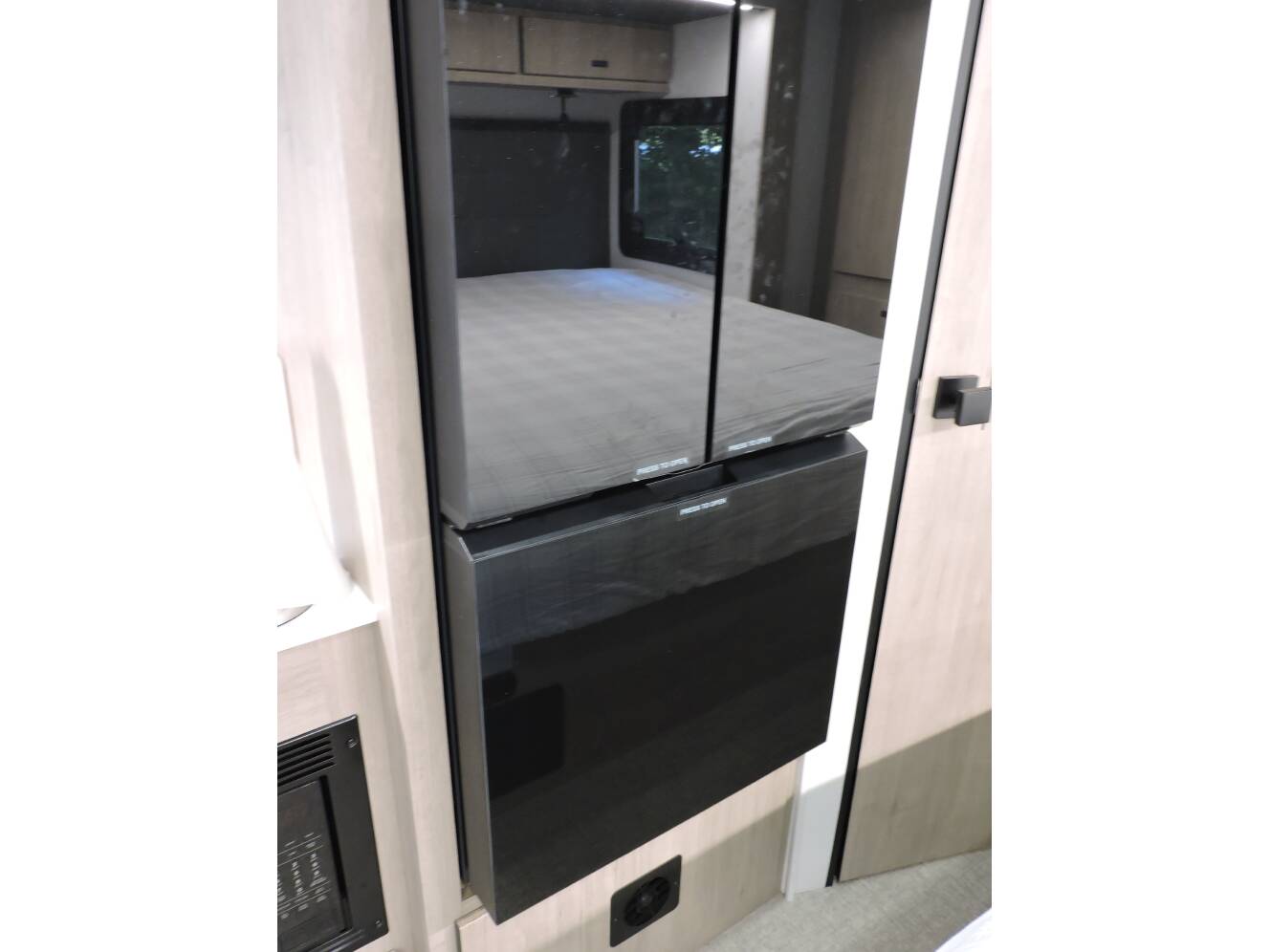 A photo of this 2025 Grand Design LINEAGE SERIES M 25FW