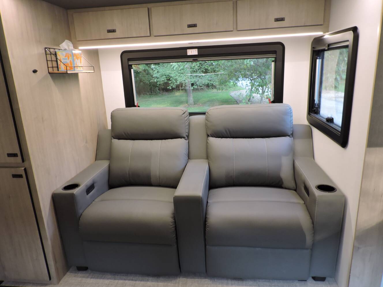 A photo of this 2025 Grand Design LINEAGE SERIES M 25FW