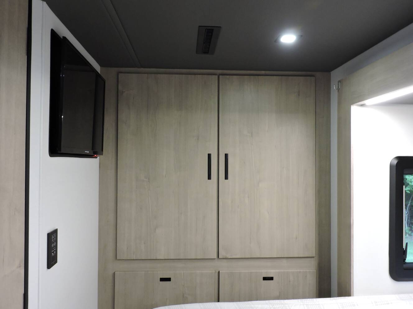 A photo of this 2025 Grand Design LINEAGE SERIES M 25FW