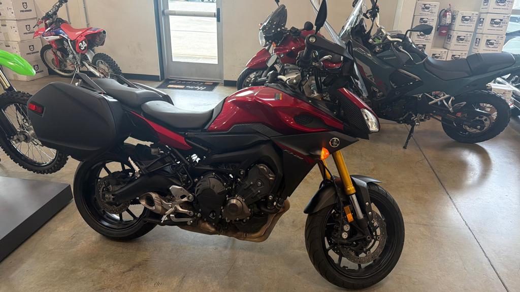 2015 Yamaha FJ-09 09 09 in Sublimity, OR