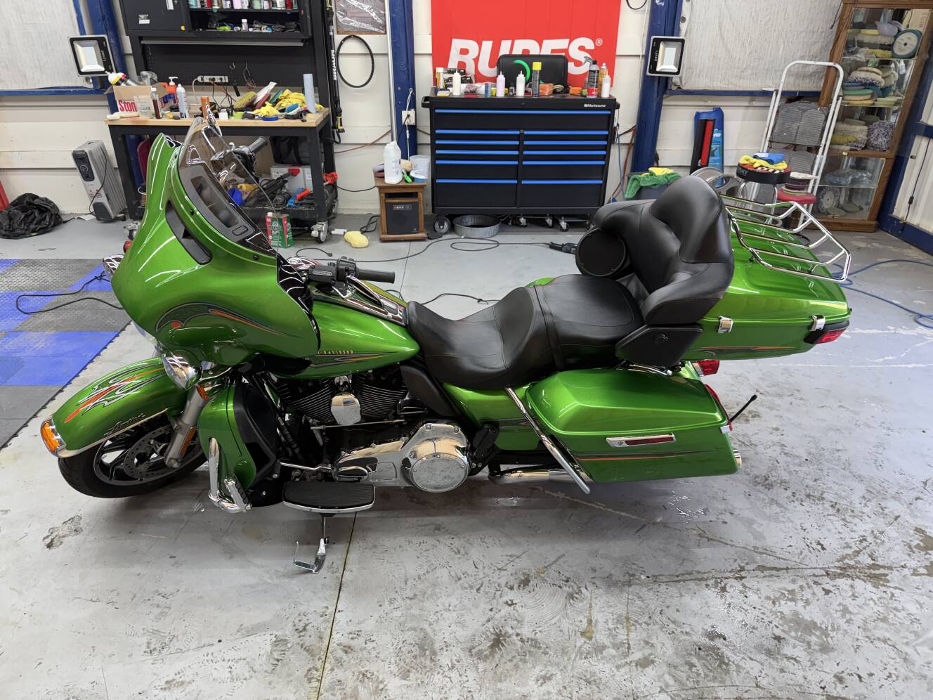 A photo of this 2015 Harley-Davidson ELECTRA GLIDE ULTRA LIMITED