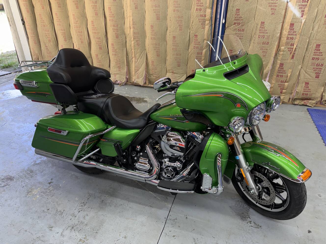 A photo of this 2015 Harley-Davidson ELECTRA GLIDE ULTRA LIMITED