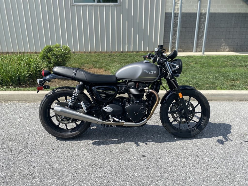 2023 Triumph Speed Twin 900 Matte Silver Ice BASE in Hagerstown, MD